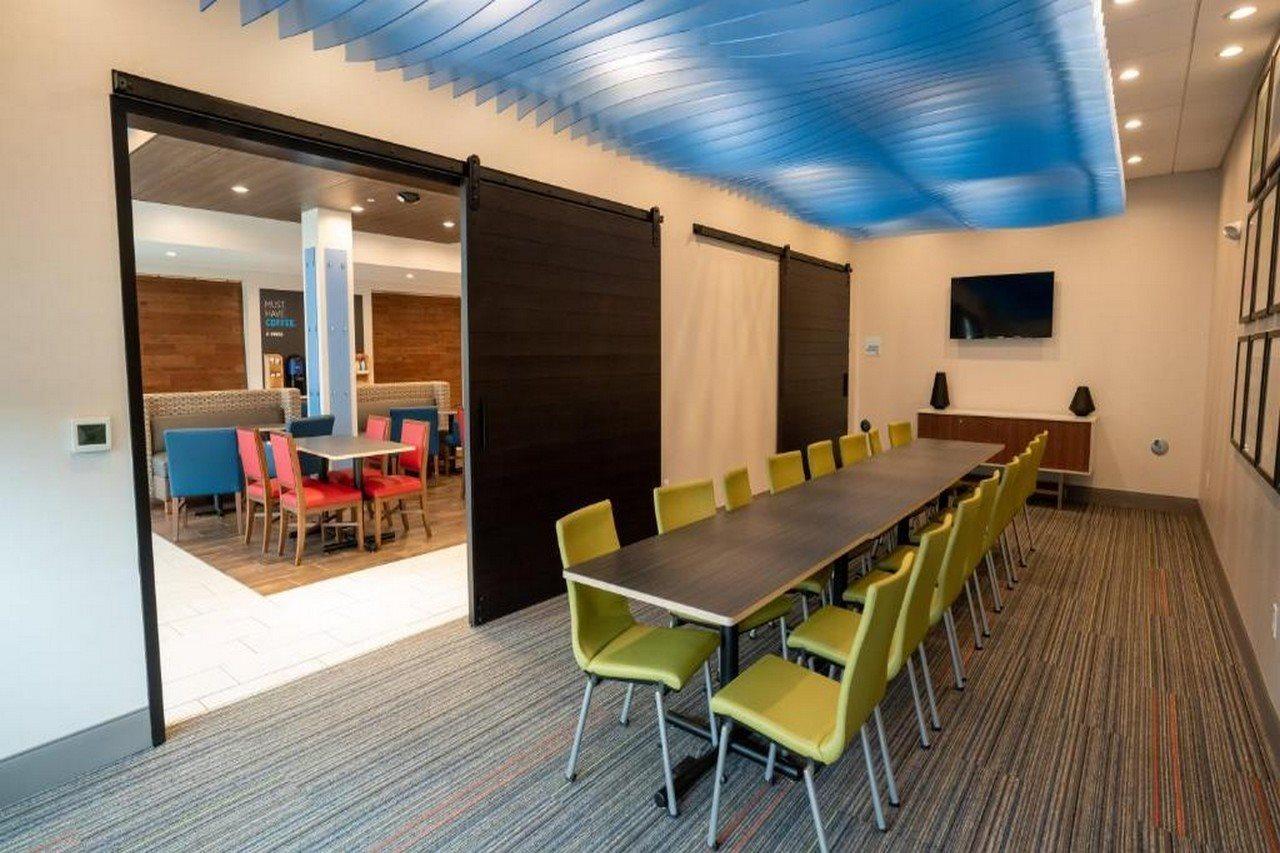 Holiday Inn Express & Suites Richburg By Ihg Екстериор снимка