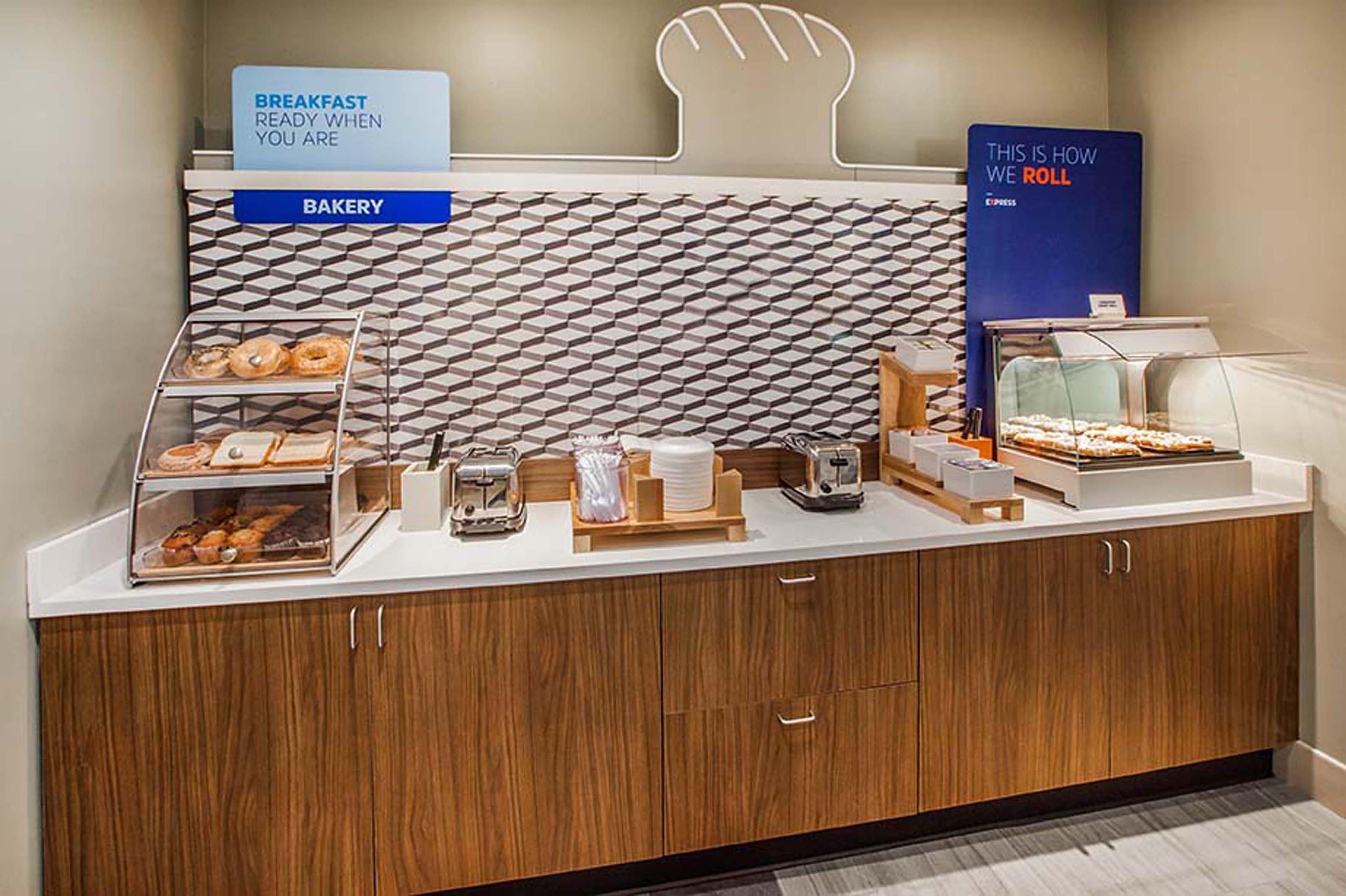 Holiday Inn Express & Suites Richburg By Ihg Екстериор снимка