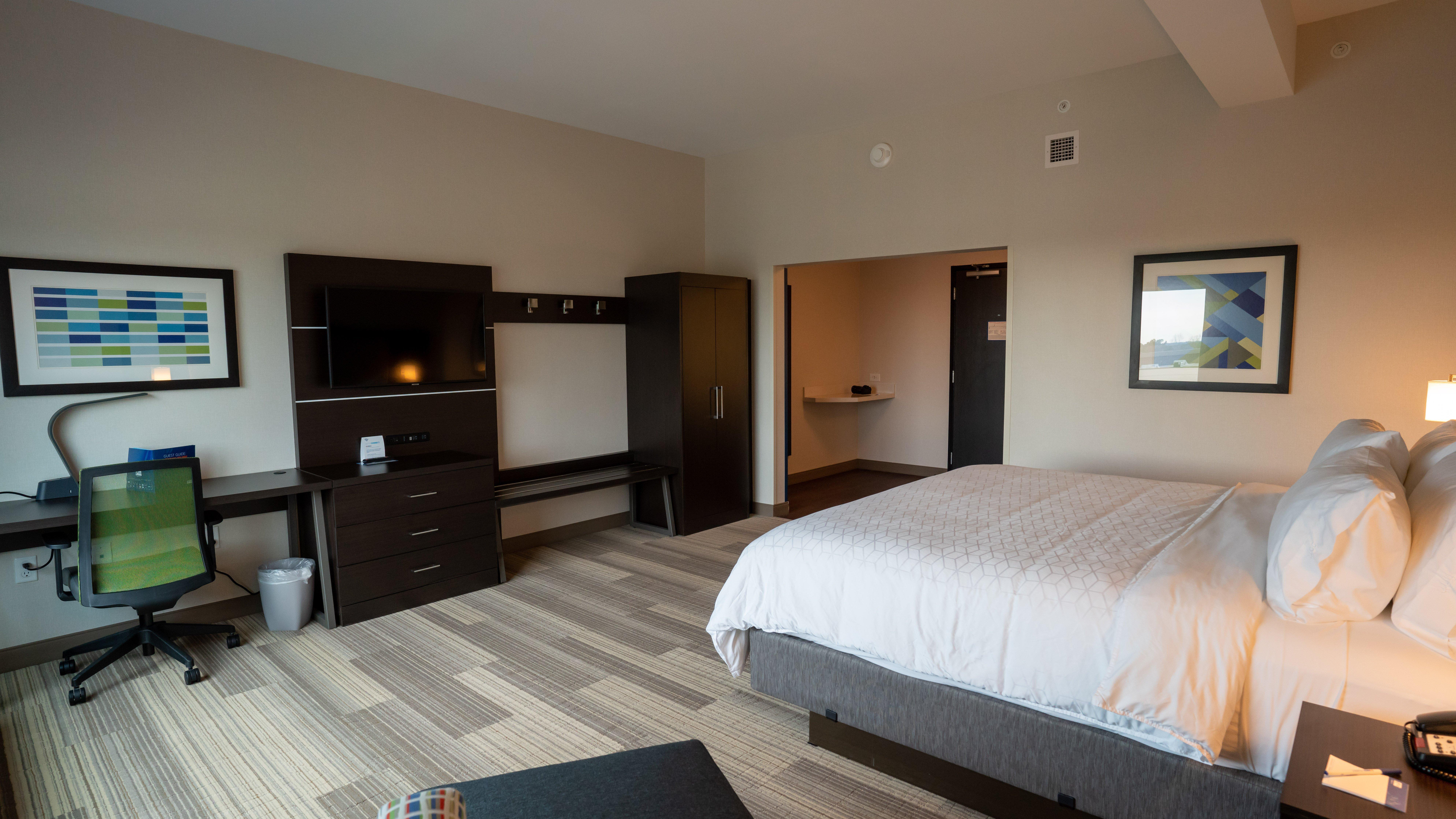 Holiday Inn Express & Suites Richburg By Ihg Екстериор снимка